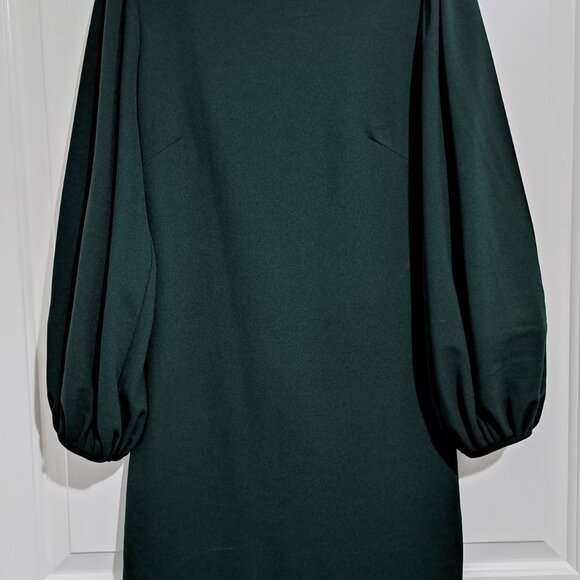 Emerald Green Women's Dress with puff sleeves - Picture 2 of 2